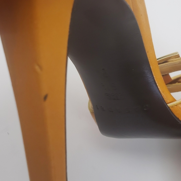 Casadei Womens Open Toe Heel Slide Buckle Sandals - Picture 13 of 13